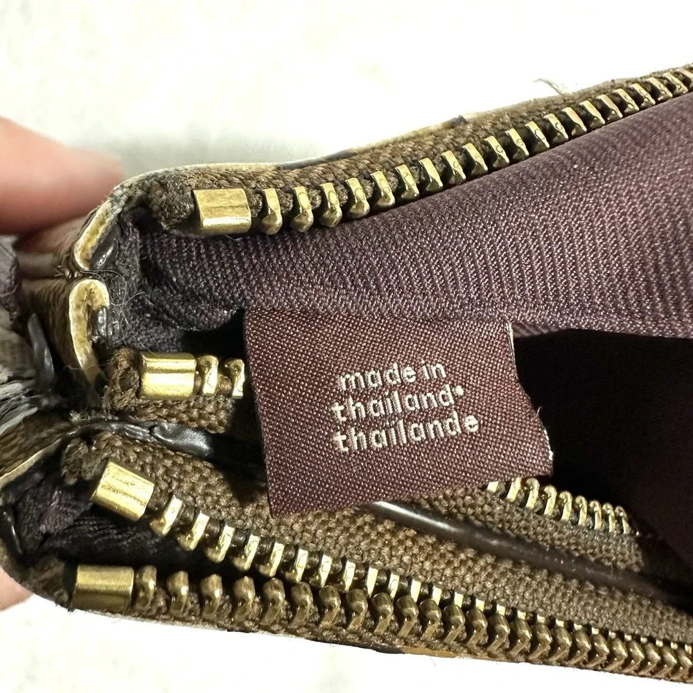 Coach Signature Double Corner Zip 8